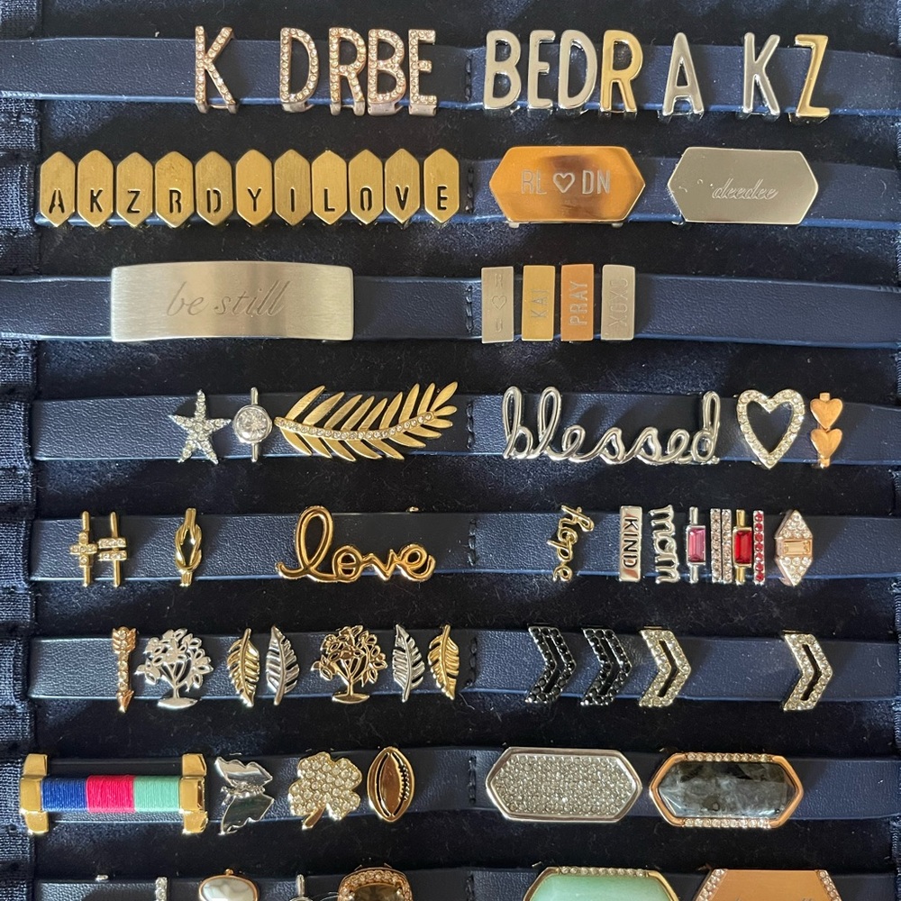 ENTIRE KEEP Collective Collection - Picture 3 of 15